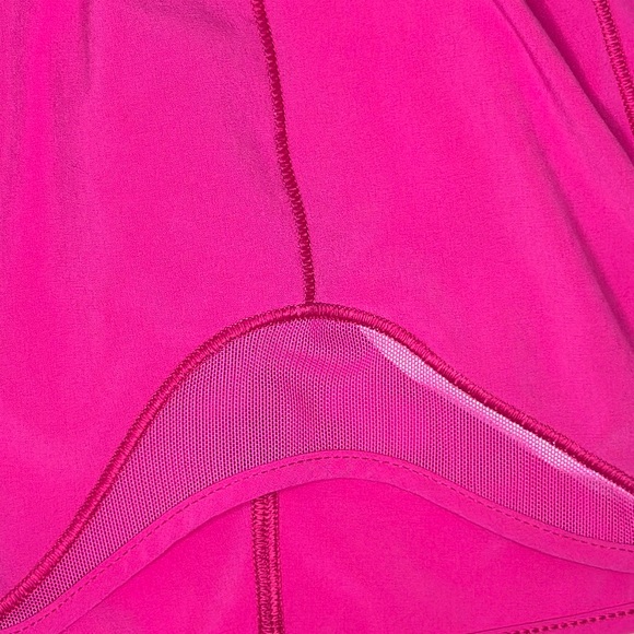 Lululemon Hotty Hot Low-Rise Lined
Short 4", Sonic pink, 0. - Picture 6 of 6